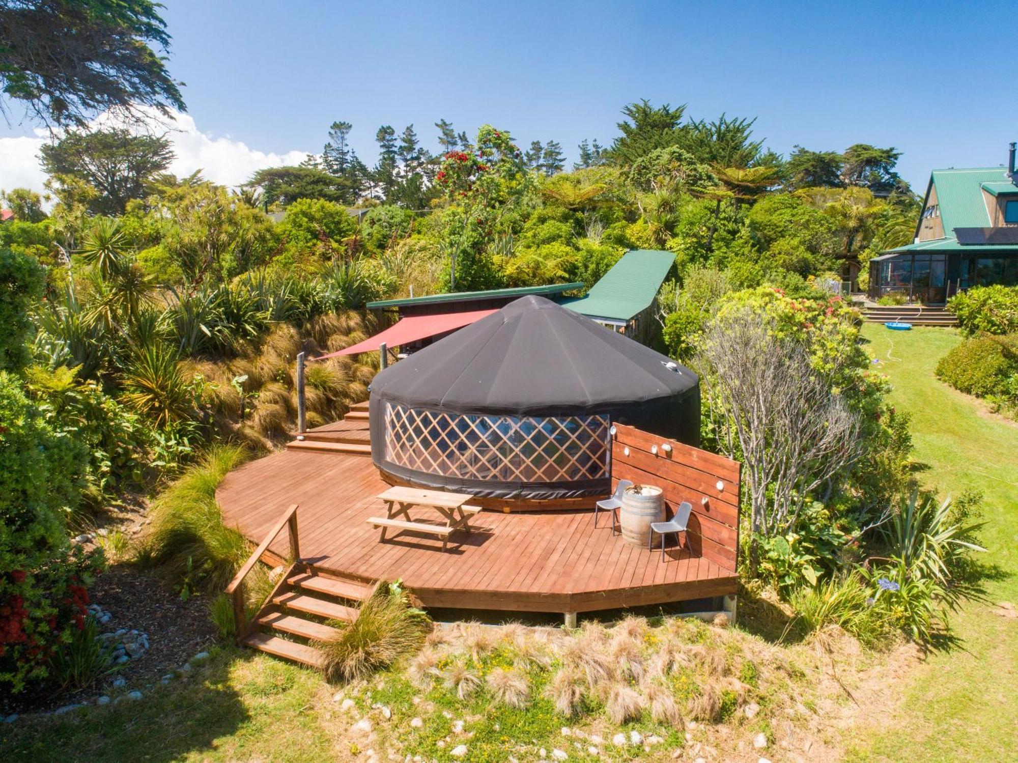 Hotel The Hole In The Rock Yurt Cape Foulwind Zewnętrze zdjęcie